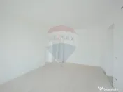 De vânzare apartament cu 2 camere, renovat, în zona Rog... 