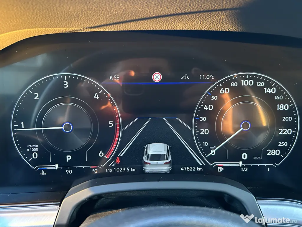 VW Touareg Elegance V6 TDI, 4x4, suspensie pneumatica, 231 Cp, an 2023