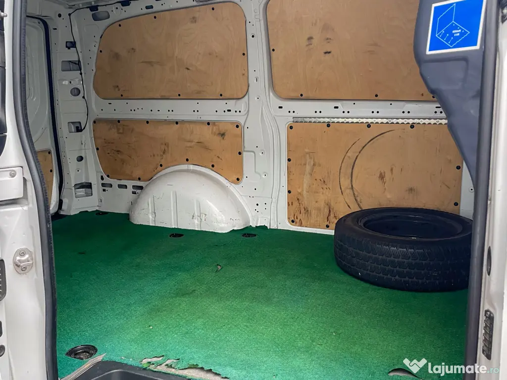 Mercedes-benz vito lada de 2,40 cm. ( modelul lung ) tva inclus si deductibil