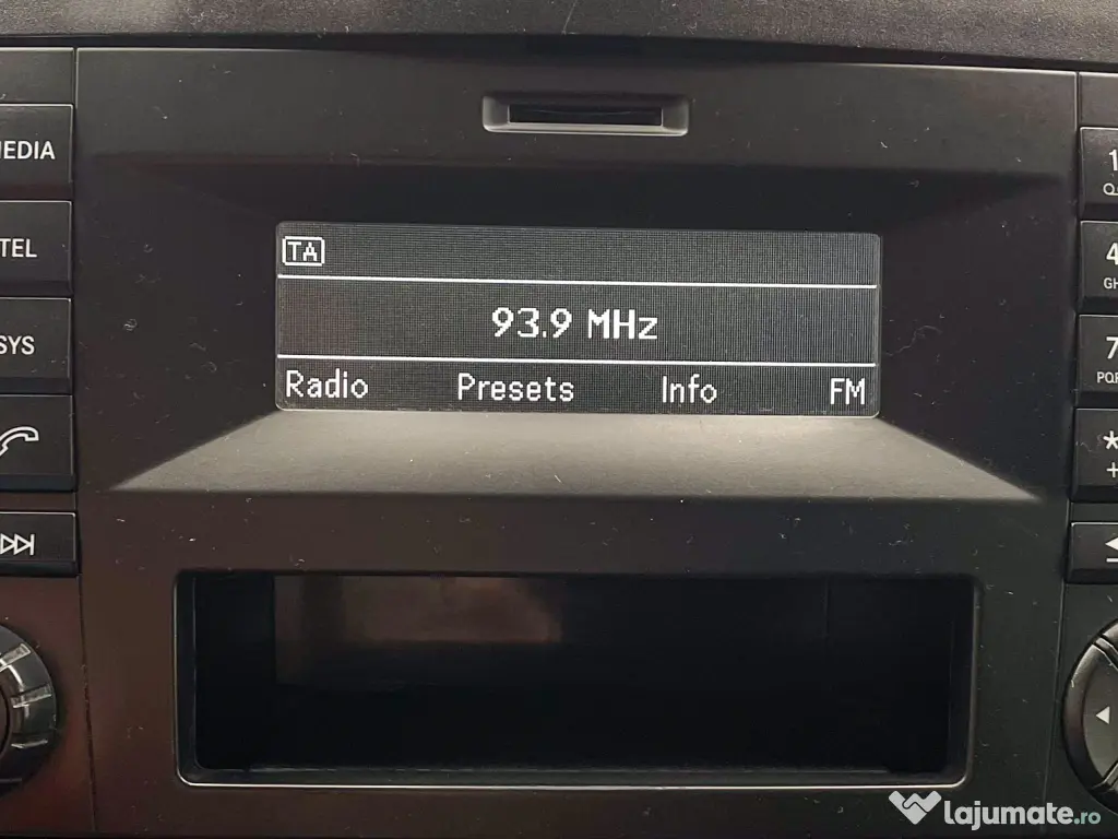 Mercedes-benz vito lada de 2,40 cm. ( modelul lung ) tva inclus si deductibil