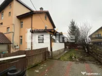 Apartament individual 4 camere 110 mp în Vilă + 167mp CURT