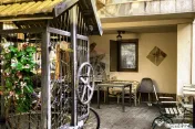 Cladire 10 camere de vânzare zona Intim/ Preluare chiriaș 