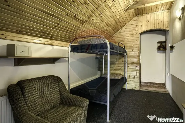 Cladire 10 camere de vânzare zona Intim/ Preluare chiriaș