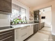 Casă SMART cu 5 camere, teren 720 mp, fotovoltaice 13 kW... 