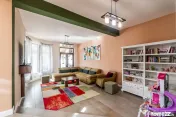 Casă cu5 camere, teren 720 mp, fotovoltaice 13 kW, Aradu...