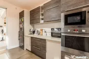 Casă cu5 camere, teren 720 mp, fotovoltaice 13 kW, Aradu...