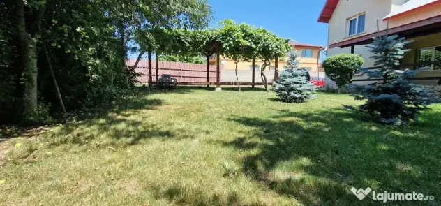 Agigea , zona Pod, ideala pentru gradinita sau azil batrani.