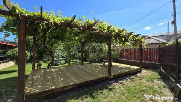 Agigea , zona Pod, ideala pentru gradinita sau azil batrani.
