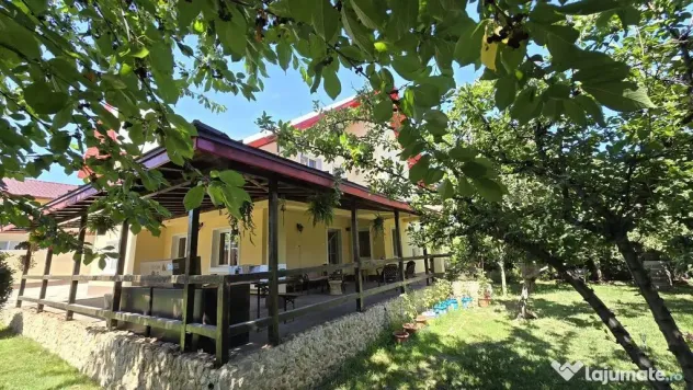 Agigea , zona Pod, ideala pentru gradinita sau azil batrani.