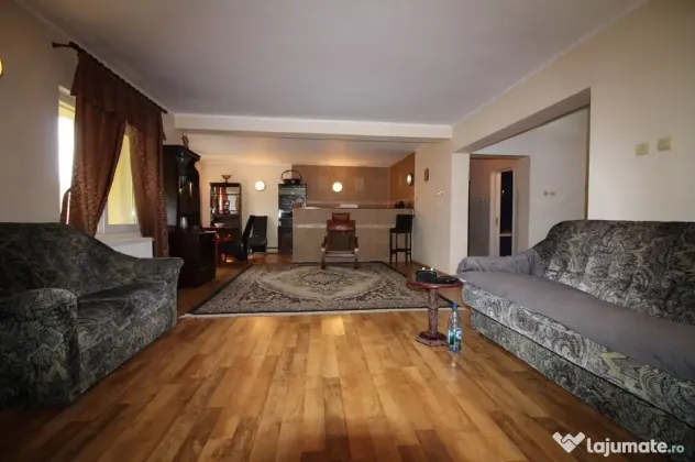 Agigea , zona Pod, ideala pentru gradinita sau azil batrani.