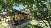 Agigea , zona Pod, ideala pentru locuit su gradinita. 