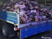 Lemne de foc tăiate și crăpate