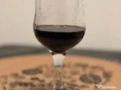 Coniac vișinată afinată, făcut în casă 