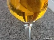 Coniac vișinată afinată, făcut în casă 