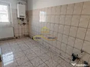 Se vinde apartament ce necesita renovare - 3 CAMERE, 2 BAI 