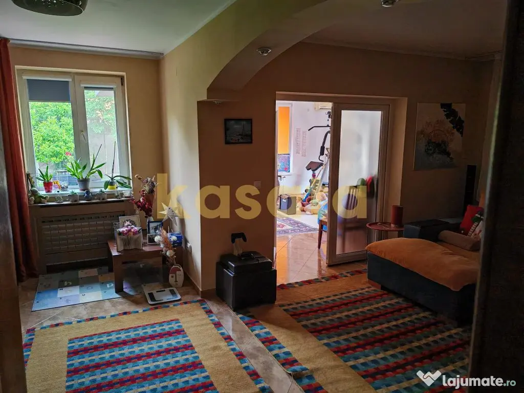 Vilă S+P+1 | 670 mp teren| Garaj dublu | Cartier reziden...