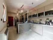 Proprietate exclusivistǎ cu vedere panoramicǎ la Malul ... 