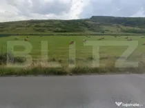 Investitie ! Teren extravilan 2800 mp, pretabil PUZ , Centu