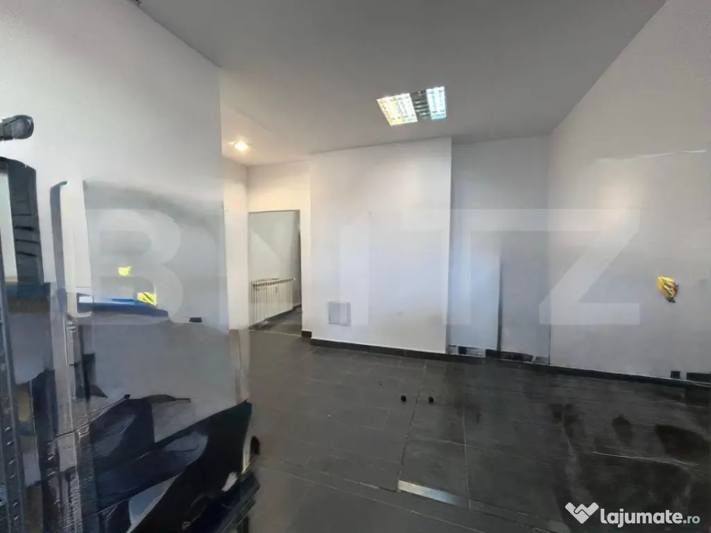 Spatiu comercial, 80 mp, vitrina, Calea Bucuresti- KFC