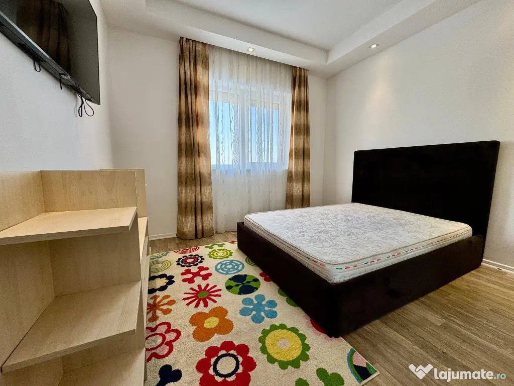 COSMOPOLIS - Apartament 3 camere, mobilat si utilat, vedere piscina