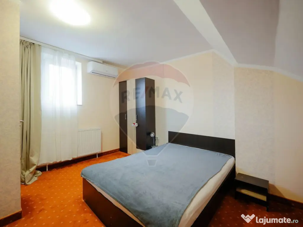 De vânzare apartament 4 camere, Ultracentral - Piața Ra...