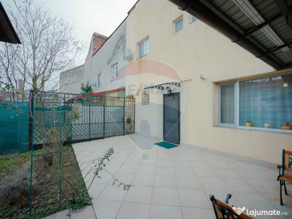 De vânzare apartament 4 camere, Ultracentral - Piața Ra...