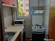 Garsoniera bloc mixt ,2 min Dristor metrou 