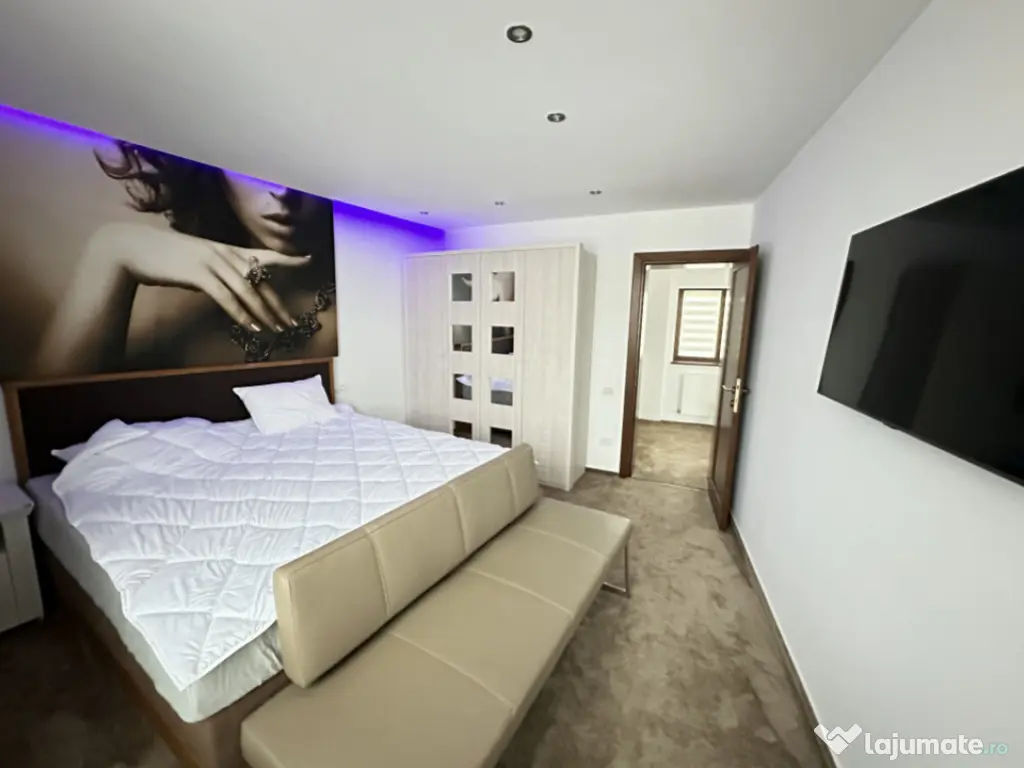 Casa de lux cu 5 camere piscina + sauna + jacuzzi + 2000mp t