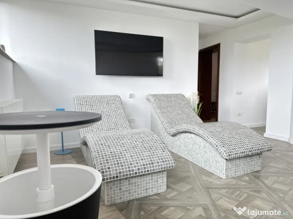 Casa de lux cu 5 camere piscina + sauna + jacuzzi + 2000mp t