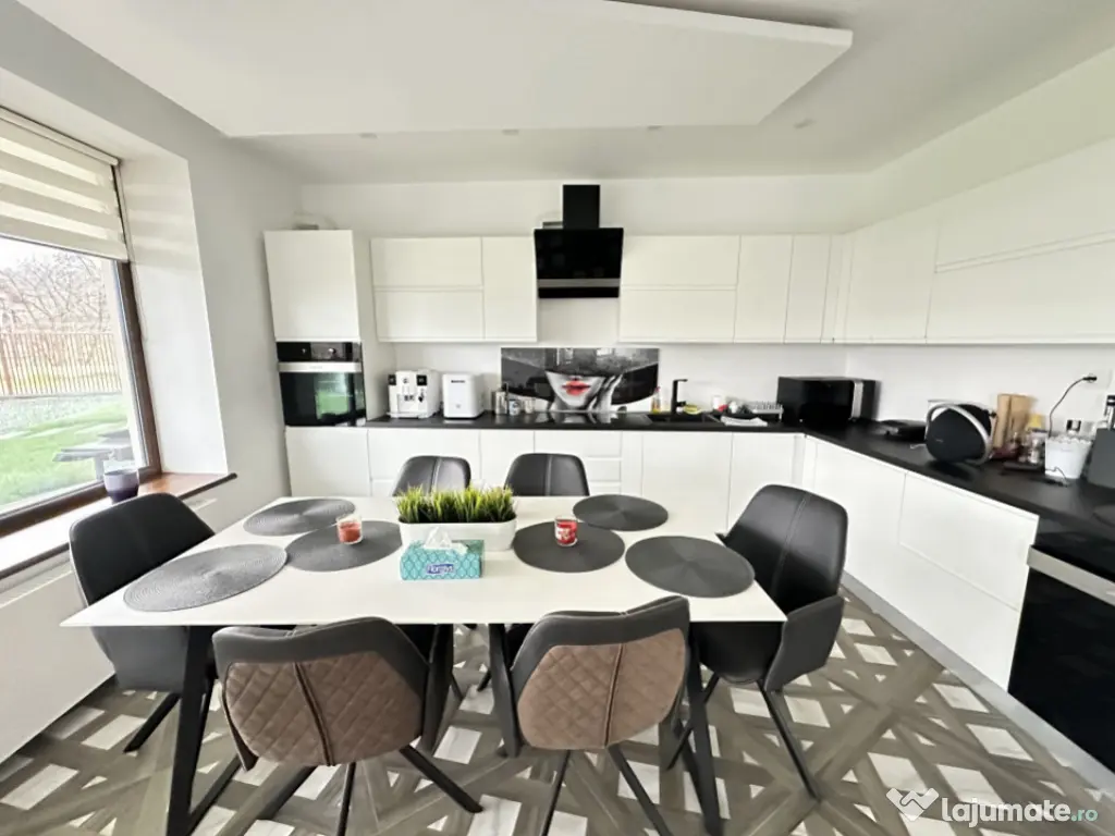 Casa de lux cu 5 camere piscina + sauna + jacuzzi + 2000mp t