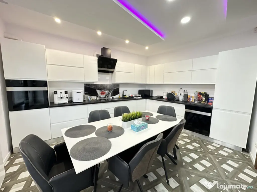 Casa de lux cu 5 camere piscina + sauna + jacuzzi + 2000mp t