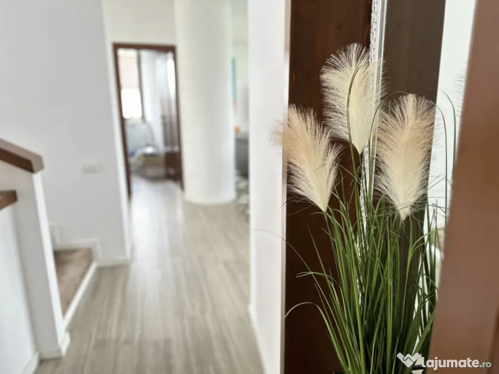 Casa de lux cu 5 camere piscina + sauna + jacuzzi + 2000mp t