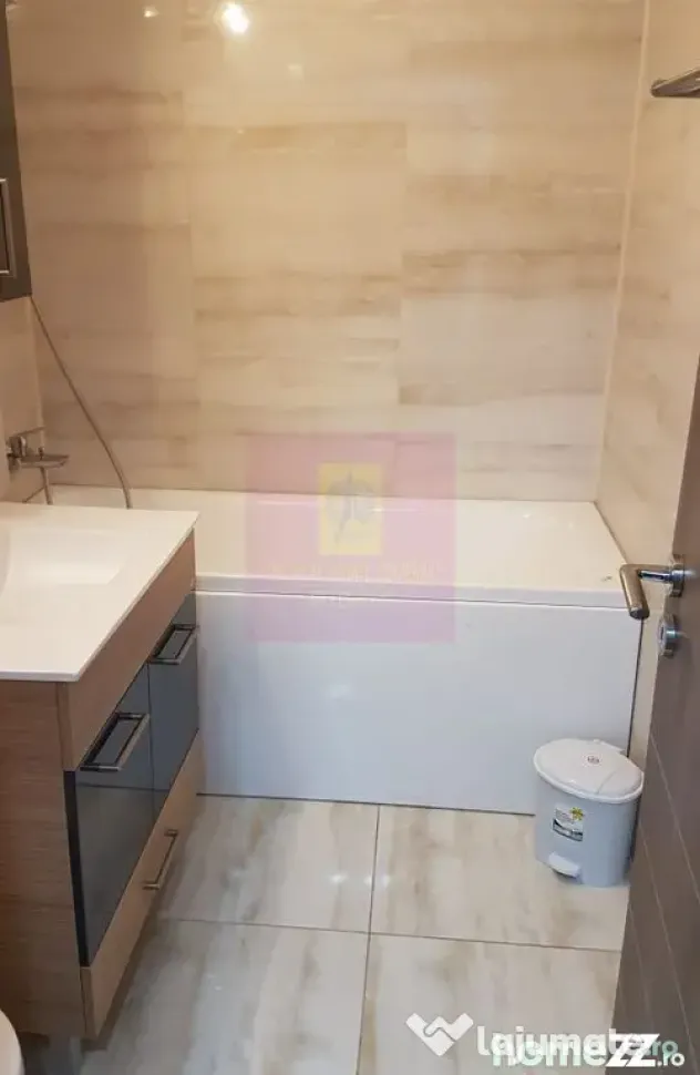Vanzare apartament 2 camere in zona bd. Decebal stradal