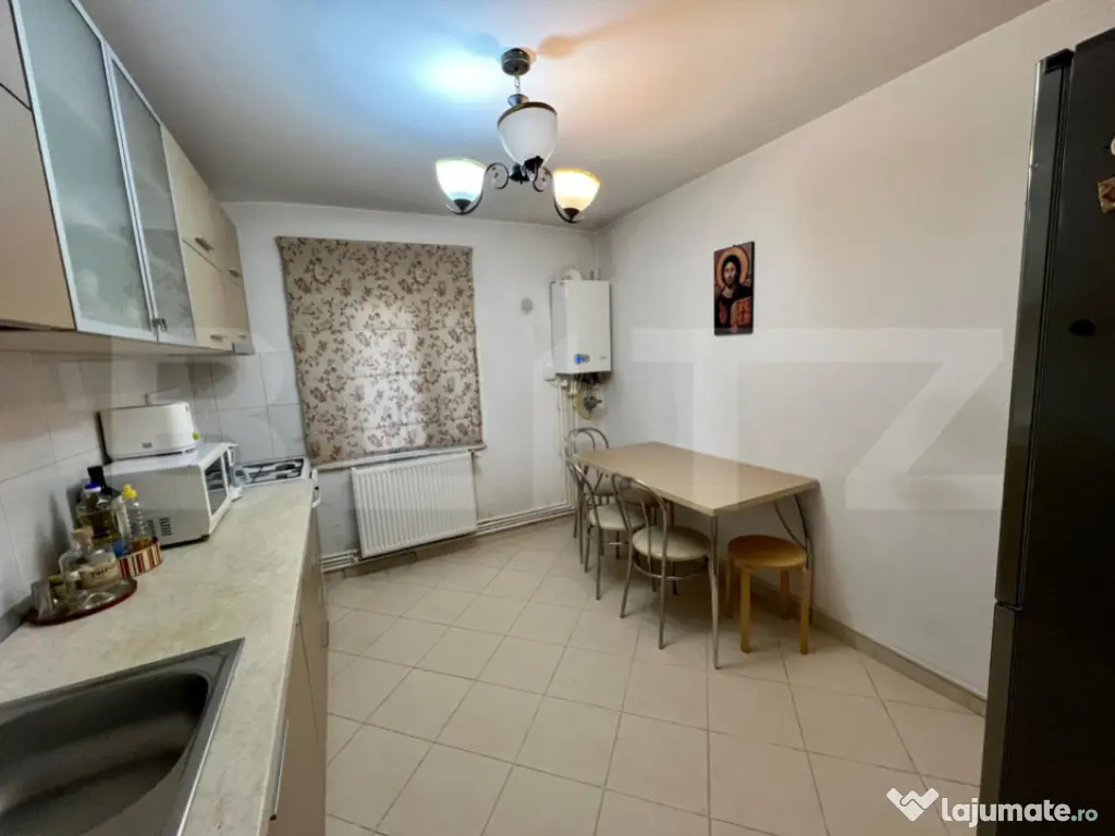 Apartament 3 camere, 66 mp, zona Baba Novac