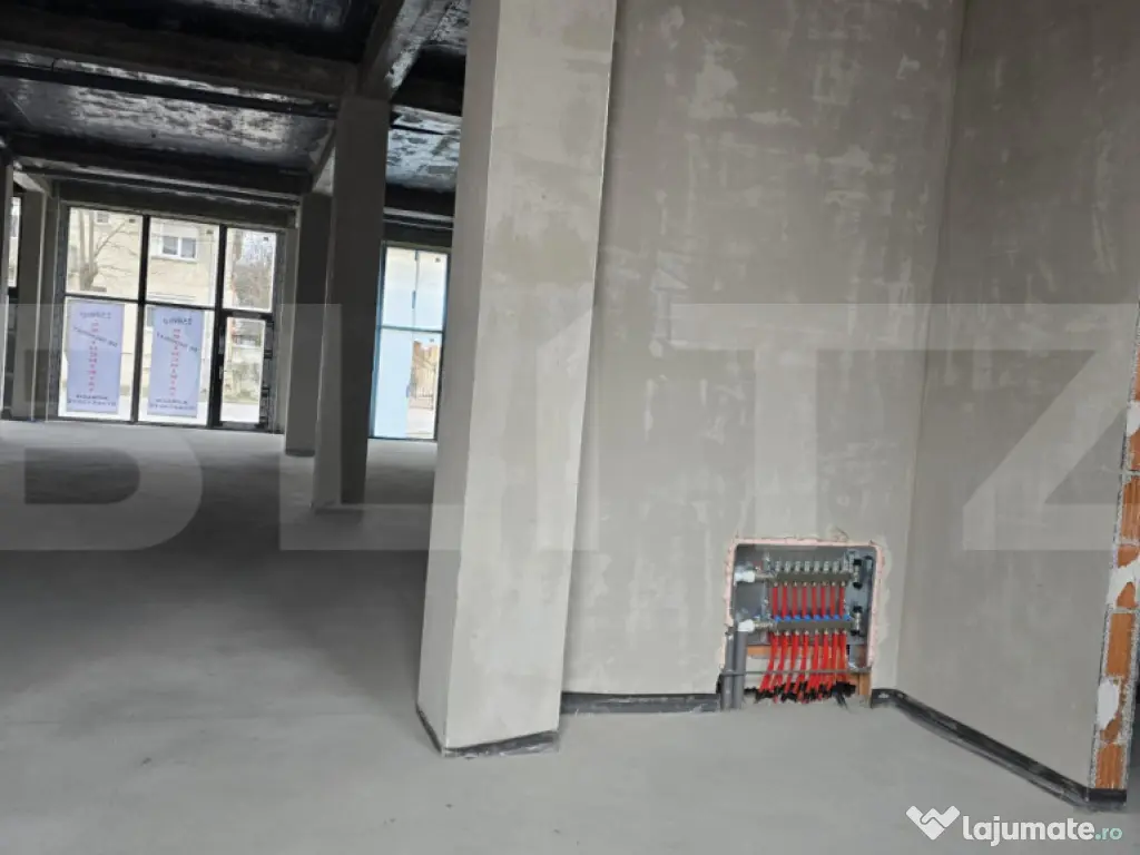 Spatiu comercial, 250 mp, zona Semicentral
