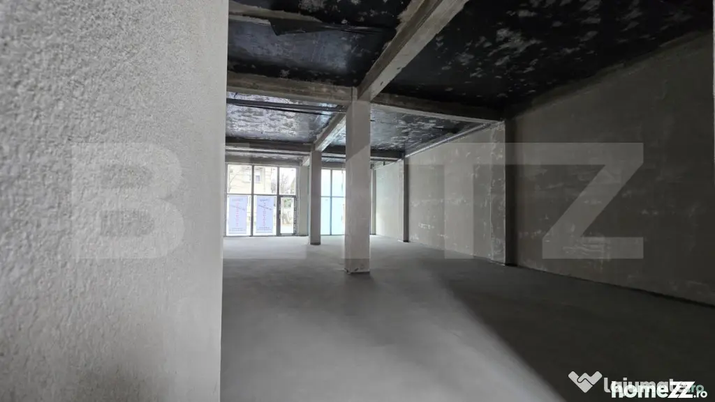 Spatiu comercial, 250 mp, zona Semicentral - Satu Mare (Satu-Mare)