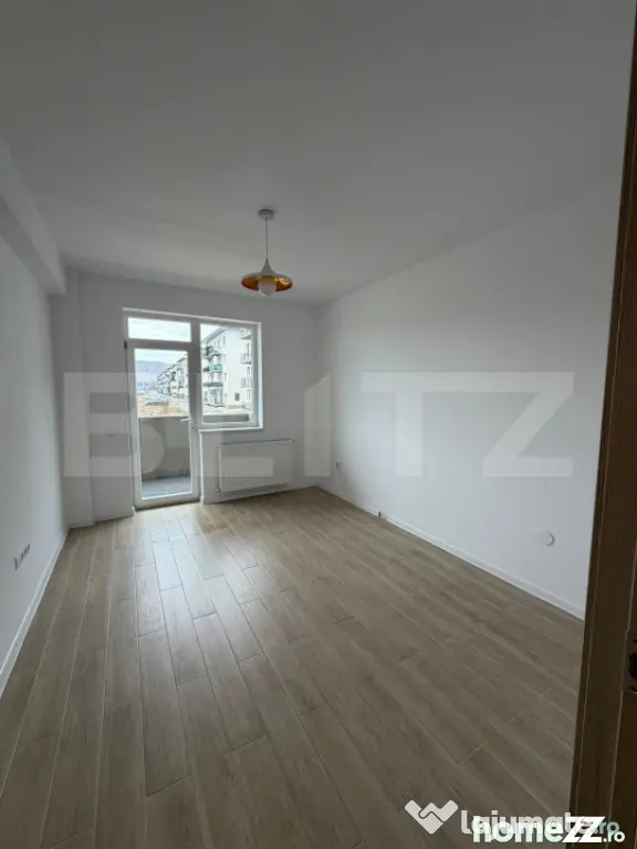 Spatiul comercial, 52 mp, parcare, zona Terra - Floresti (Cluj)