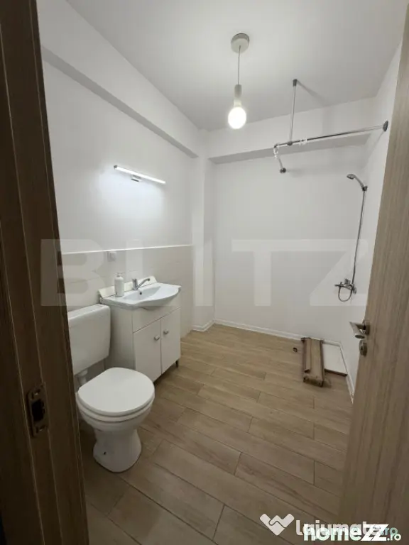 Spatiul comercial, 52 mp, parcare, zona Terra - Floresti (Cluj)