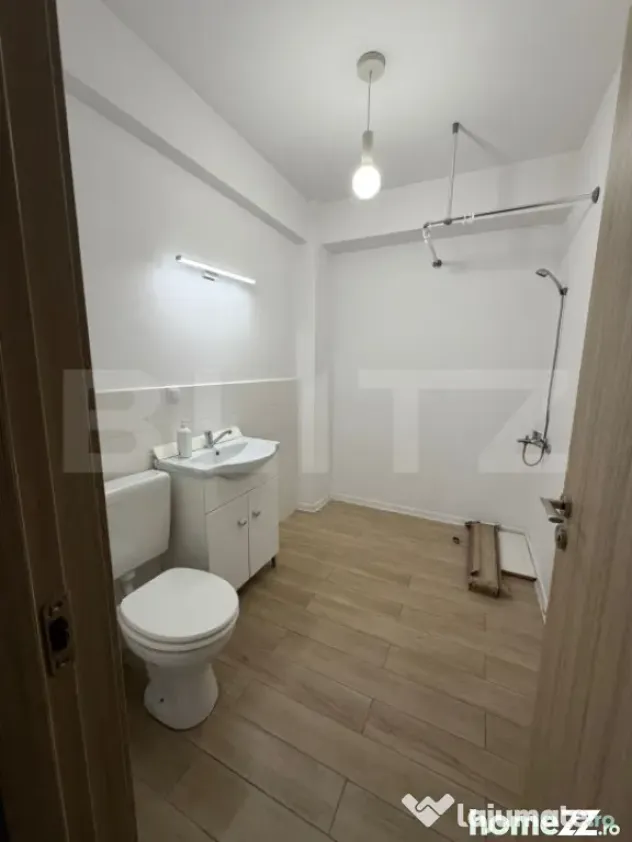 Spatiul comercial, 52 mp, parcare, zona Terra - Floresti (Cluj)