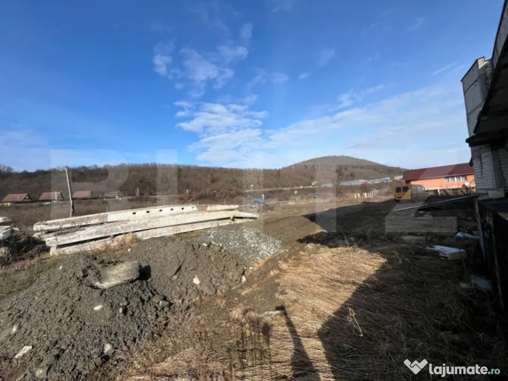 ???? Clădire Comercială/Pensiune - Zona Teraplast - Front