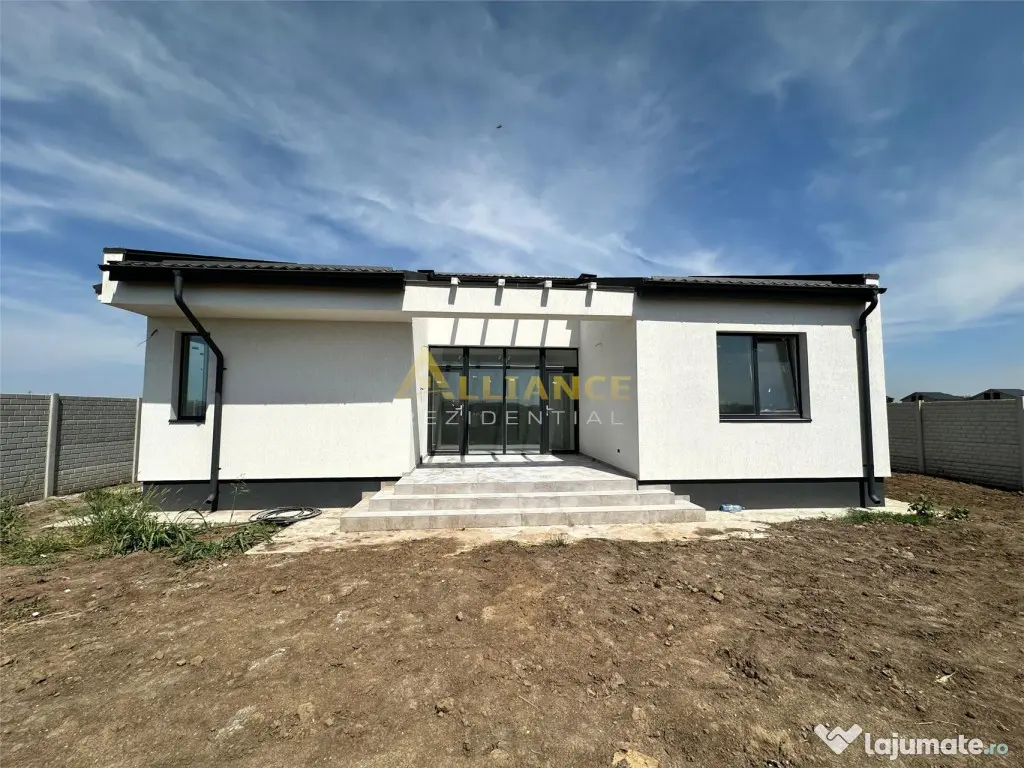 4 camere 2 bai teren 444mp PROMOTIE