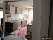 Apartament 3 camere de vanzare 