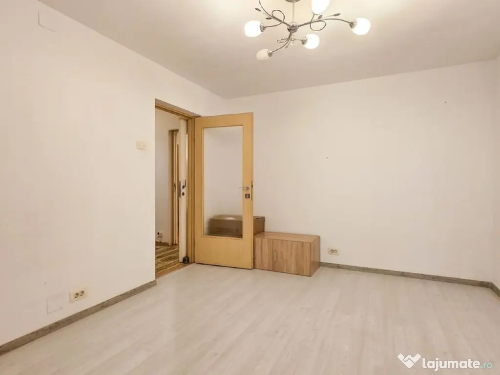 Apartament 4 camere vânzare Șos. Alexandriei 13, Sector...