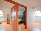 Apartament cu 2 camere, de închiriat, la casă, în Ioșia 