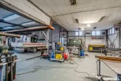 Hală de vânzare Colentina – 1.100 mp utili + teren 