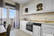 Apartament la cheie cu 2 camere decomandat de vanzare Alf... 