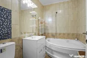 Apartament la cheie cu 2 camere decomandat de vanzare Alf... 