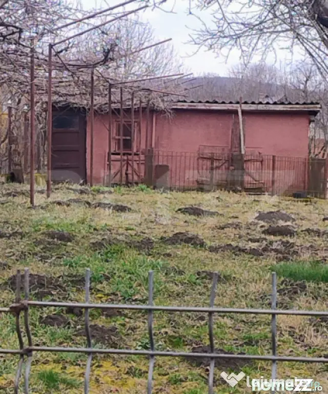 Oportunitate investițională – Casă cu teren extins in