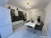 Apartament renovat cu 3 camere si pivnita zona Vasile Aaron 