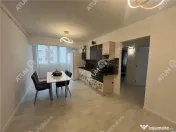 Apartament renovat cu 3 camere si pivnita zona Vasile Aaron 